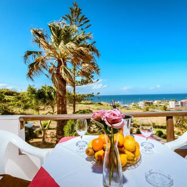 Gregory Village Sea View、スタロスのホテル