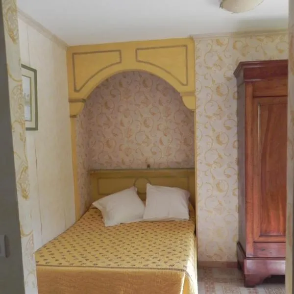 Chambre d'hôte "Avignon": Aramon şehrinde bir otel