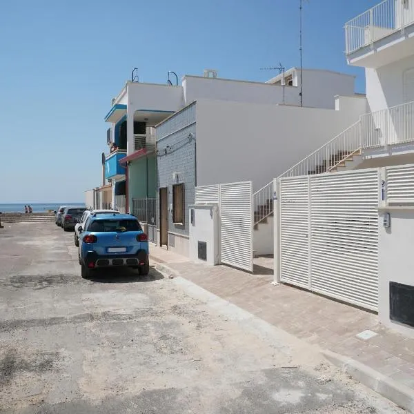 Casa Vacanza Pirandello, hotel v destinaci Torre Lapillo
