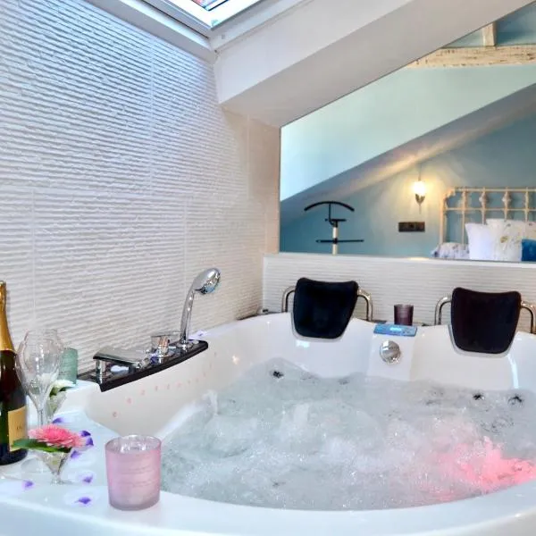 Akla Suites con Jacuzzi Santillana, hotel v destinaci Santillana del Mar