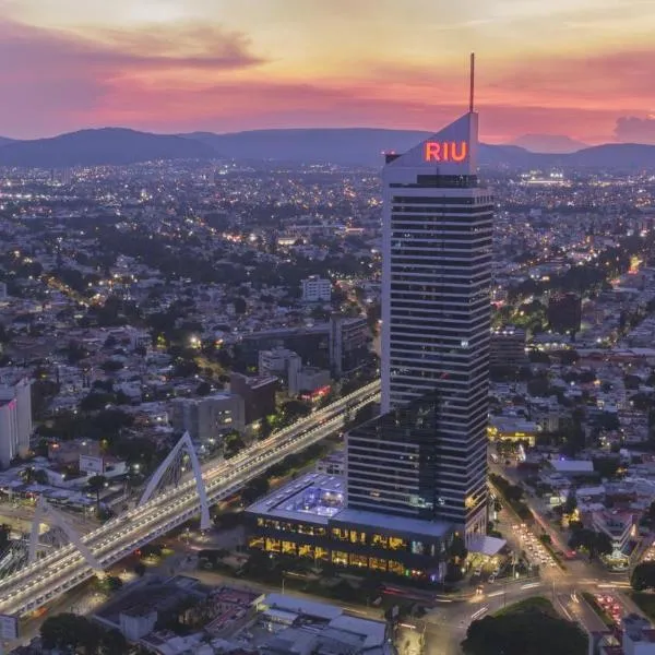 Riu Plaza Guadalajara, hotel en Guadalajara