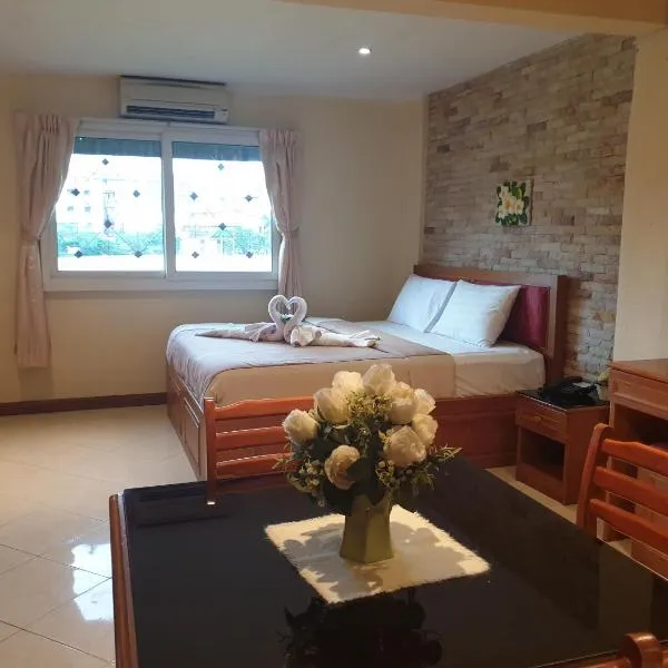 Chaiyapoon Inn, hotel in Pattaya