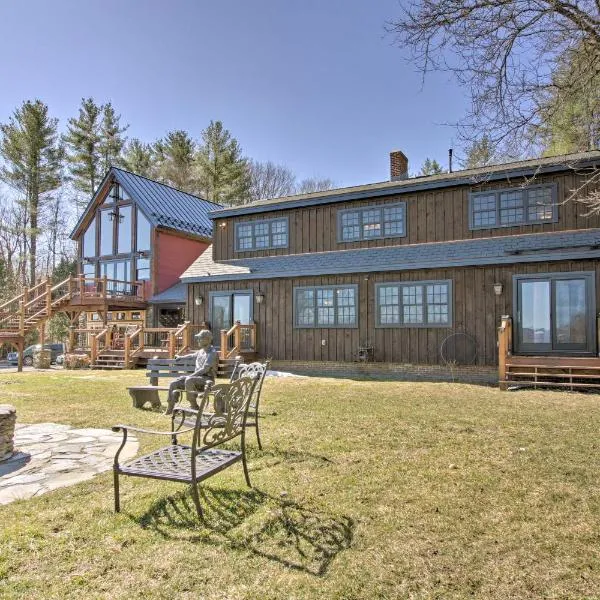 Timeless Red Sox Retreat w/ Scenic Mountain Views! – hotel w mieście Putney