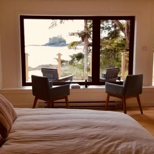378 Marine Drive, hótel í Ucluelet