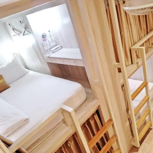 Mariya Lady Hostel Suvarnabhumi Airport, hotel v Lat Krabangu