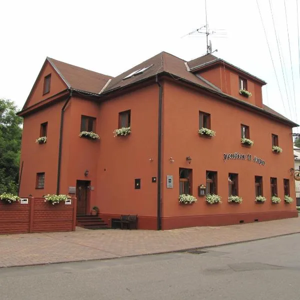 Penzion Vulture Havířov, hotel di Havirov