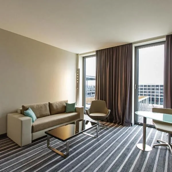 Steigenberger Airport Hotel Berlin - photo 2