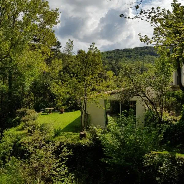 Beautiful studio surrounded by nature, hotel di Lanet