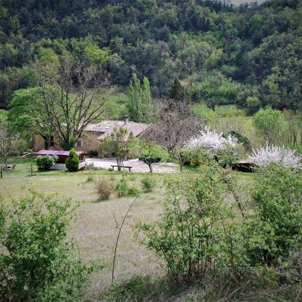 Maison d'hôtes Ainsi Soie t-il, hotel v destinaci Combovin