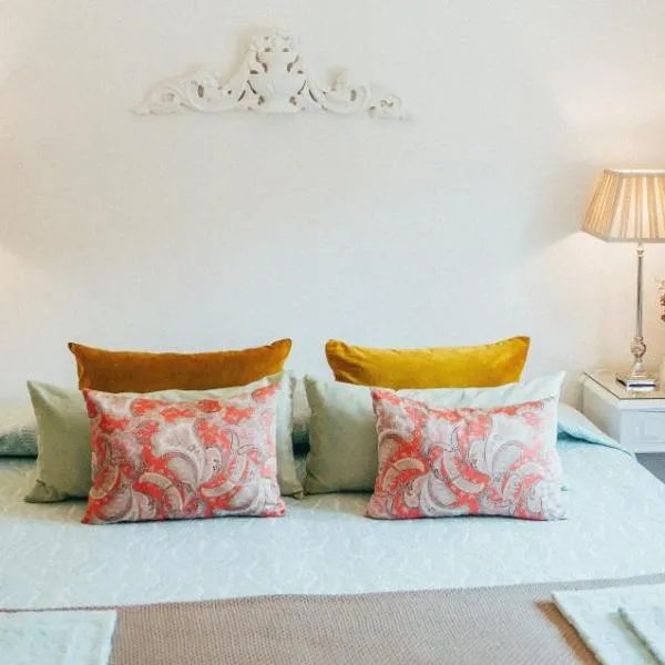 Dona Fina Guest House, hotel in Mirandela