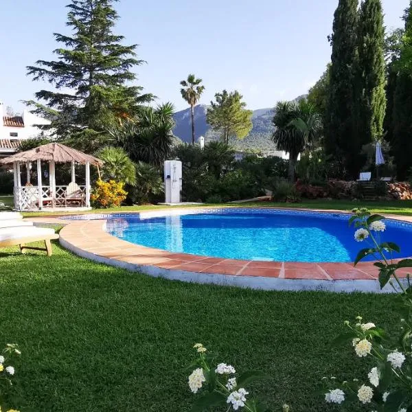 Roca Verde, Boutique Bed & Breakfast - Adults only, ξενοδοχείο σε Alhaurín de la Torre