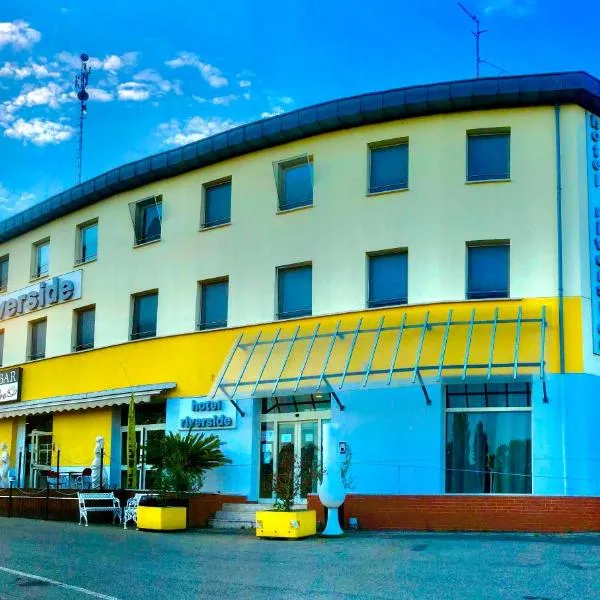 Hotel Riverside: Modena şehrinde bir otel
