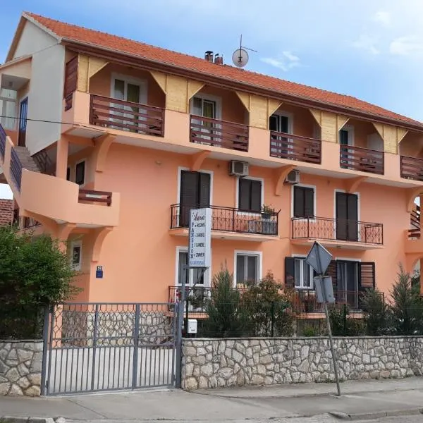 Pansion Maria, hôtel à Smoković