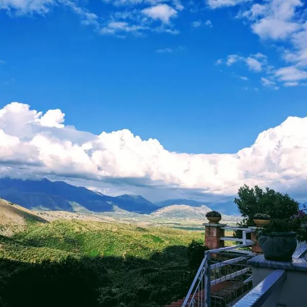 Saranda Landscape, hotel in Nivicë