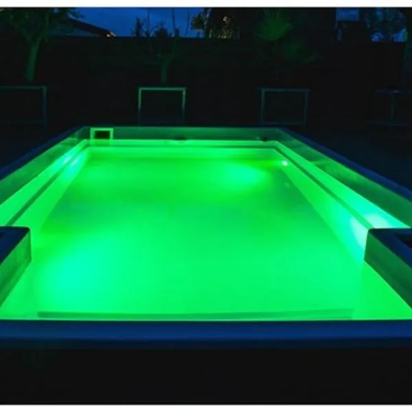 AS Apartments with swimming pool and a large yard, hotel en Bribir