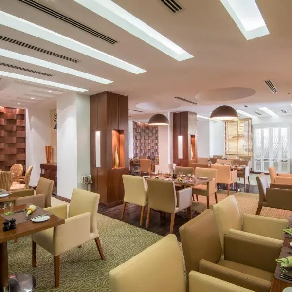 Crowne Plaza Sohar, an IHG Hotel, отель в городе Сухар
