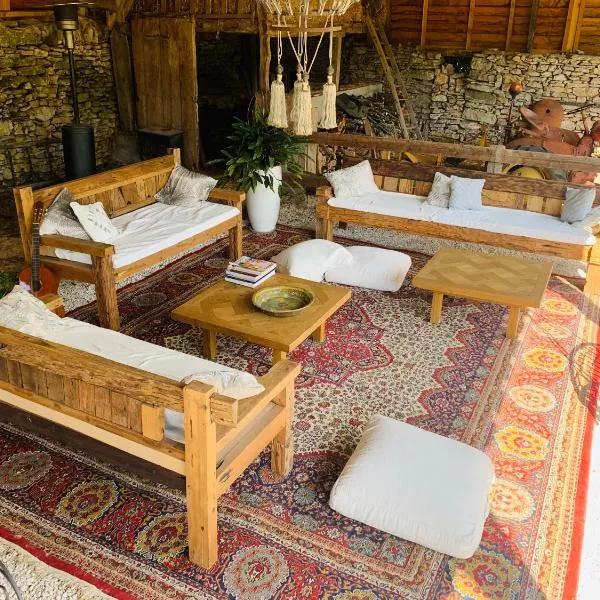 Chambres d'hôtes Pech Blanc, hotel v destinácii Calvignac