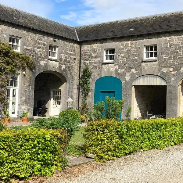 Townley Hall Apartments, hotell i Donore