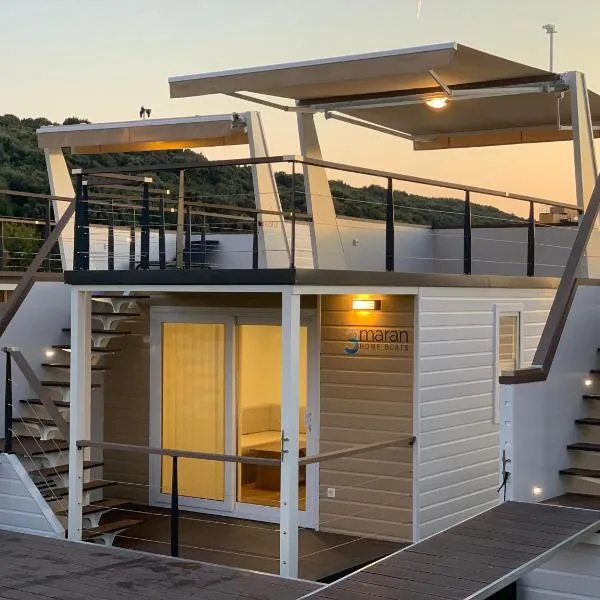 Floating House - ARENA 2, hotel v destinaci Pula