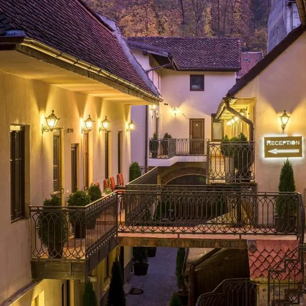 Drachenhaus, hotel en Brasov