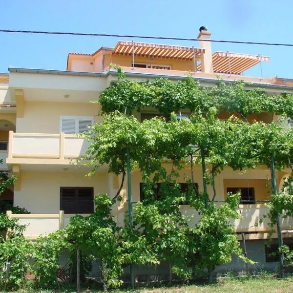 LEVANDA, hotel v destinaci Supetarska Draga