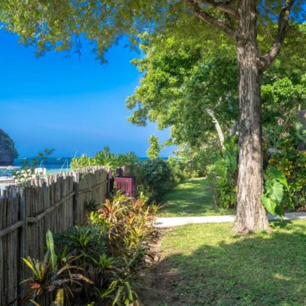 Villa Macaque and Villa Languor, hotel in Railay Beach