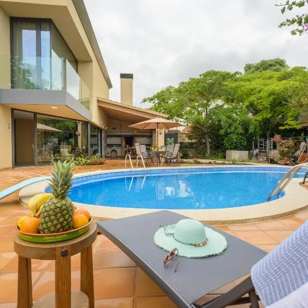 Casa de luxe Alt Empordà - Serena Stays, hotel u gradu 'Vilabertrán'
