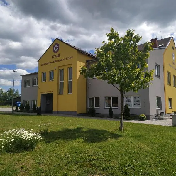 Centrum pro vzdělávání a kulturu, hotel in Horní Habartice