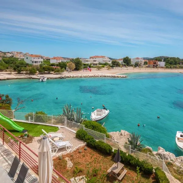Apartments Villa Zrinka - Last season ever!, hotel v Rogoznici