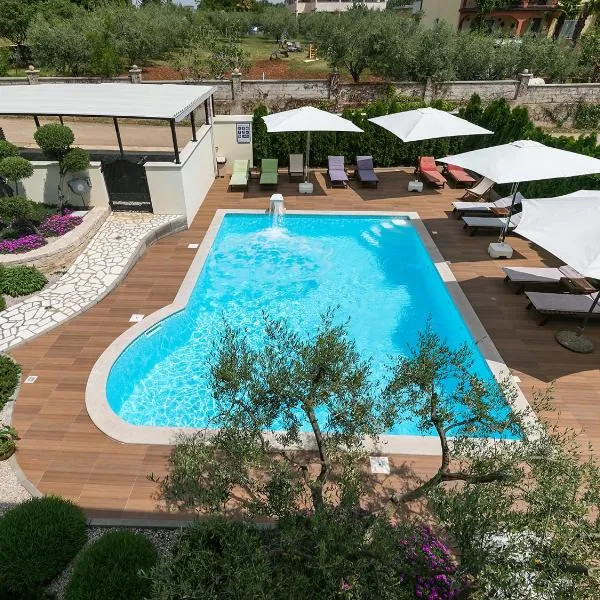 Villa Birikina with Pool, hotel sa Poreč