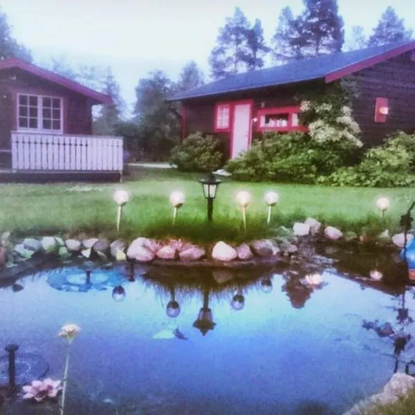 Cosy non smoking Cabin close to beach,Alnö, hotel v destinaci Sundsvall