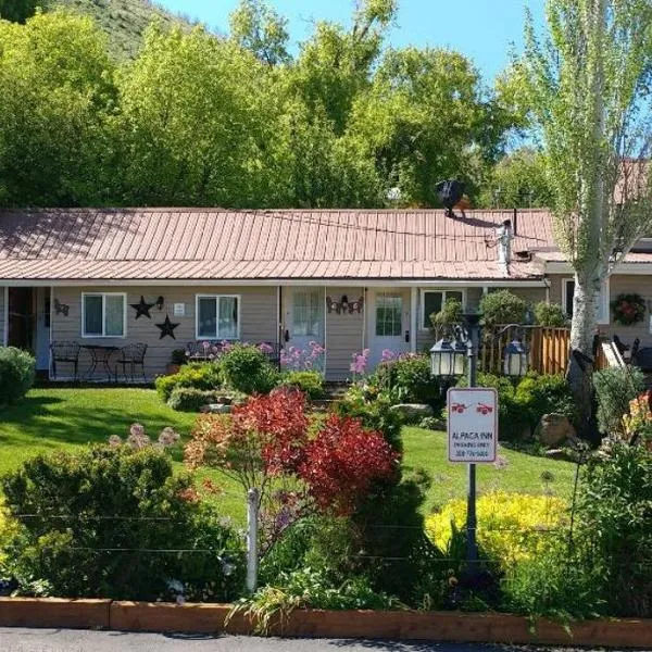 Alpaca Inn, hotel in Bancroft