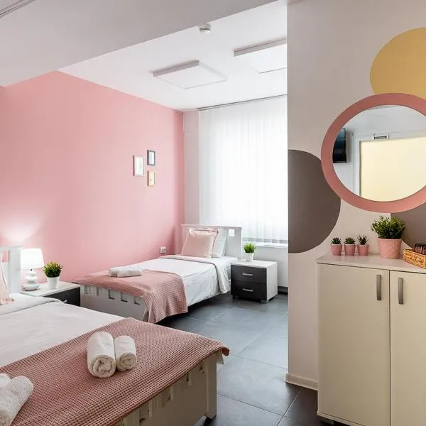 Kostovski Rooms-near E75 to Greece, hotel v destinaci Veles