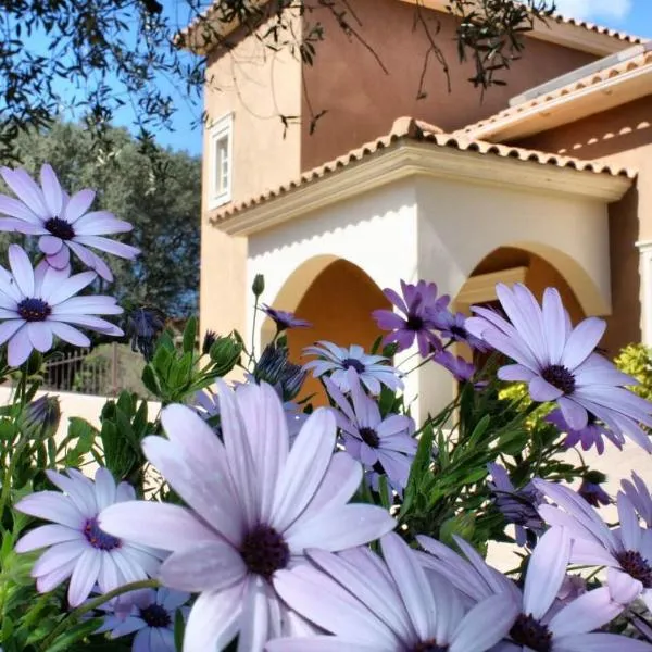 Traditional Villa Mandola: Kefalonya şehrinde bir otel