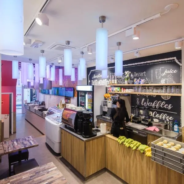 Hostel Warmoes Amsterdam, מלון באמסטרדם