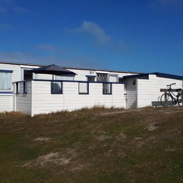AMELAND - Ballum: Stacaravan Chalet (incl. fietsen) bij strand en zee, hotel v destinaci Ballum