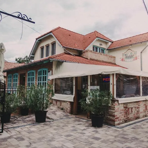 Ötösfogat Panzió, hotel in Siófok