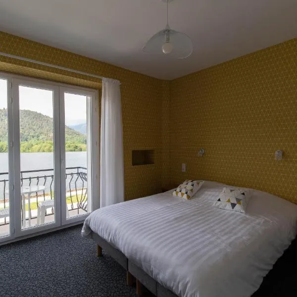 Hotel Bellevue, hotel em Chambon-sur-Lac