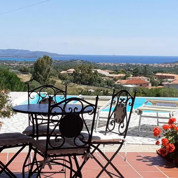 Li Muntigeddi, hotel a San Teodoro