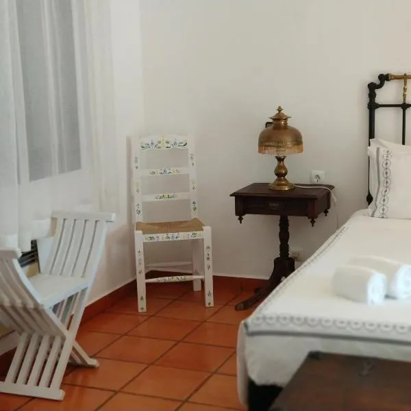 Casa das Hortências By Alojamentos Vitinho - Vila Nova MIlfontes, hotel v destinaci Vila Nova de Milfontes