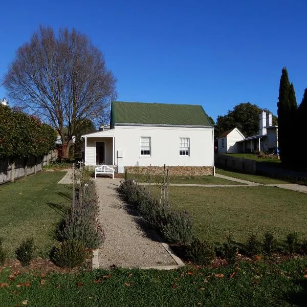 The Chapel Deloraine, hotel in Weegena