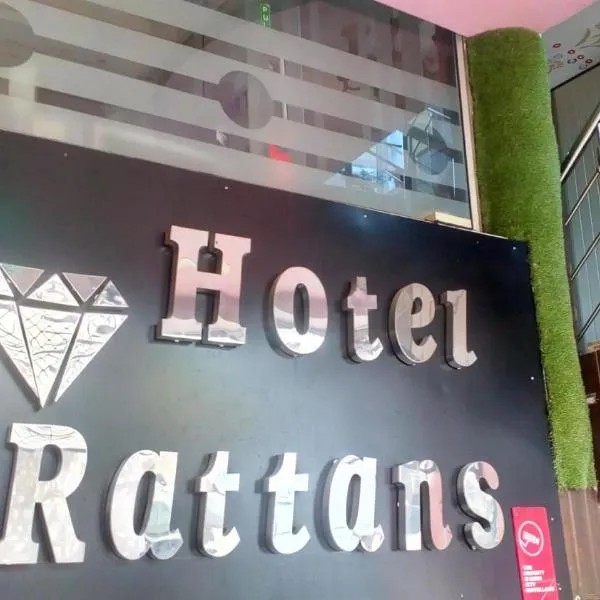 Hotel Rattans Regency, hotell i Roorkee