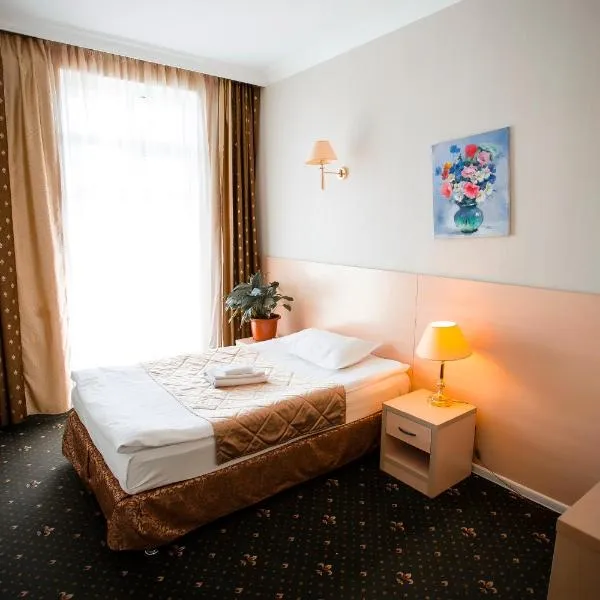 SKYAruna, hotel in Astana