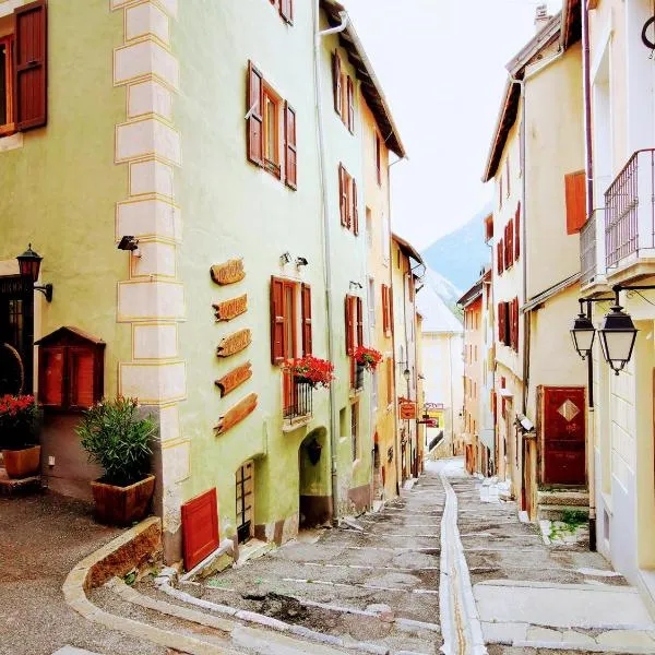 Loft sur Briançon et Serre Chevalier, hotel in Briançon