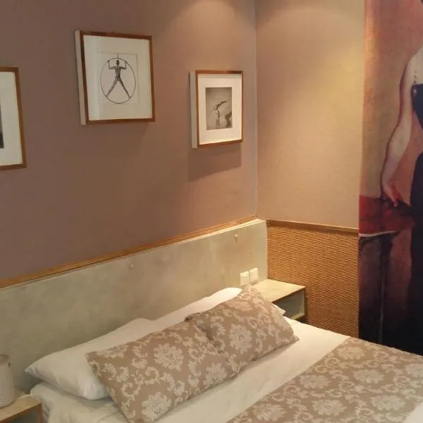 Hotel Mignon, hotel v Avignone