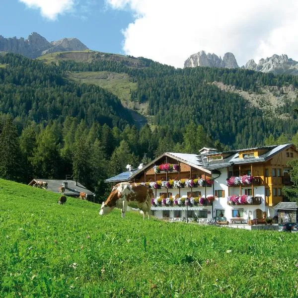 Hotel Gran Mugon, hotel a Vigo di Fassa