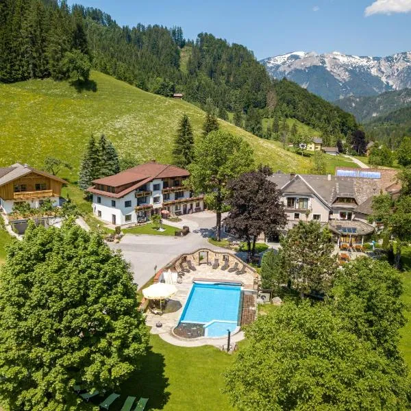Ferienhotel Gut Enghagen – hotel w mieście Rossleithen
