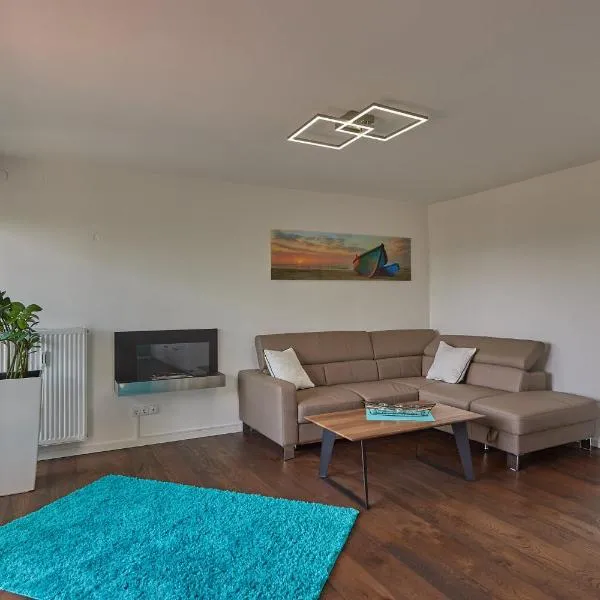 Ferienwohnung SUNSET, готель у місті Юберлінген
