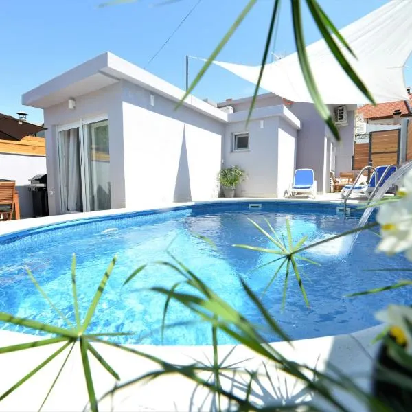 POP&ROCK HOLIDAY HOUSE ZADAR, Hotel in Zadar