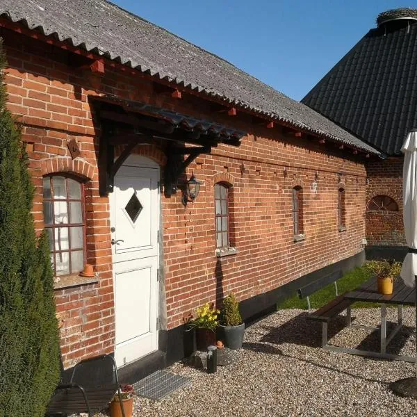 Karensdal B & B, hotel v destinaci Uldum